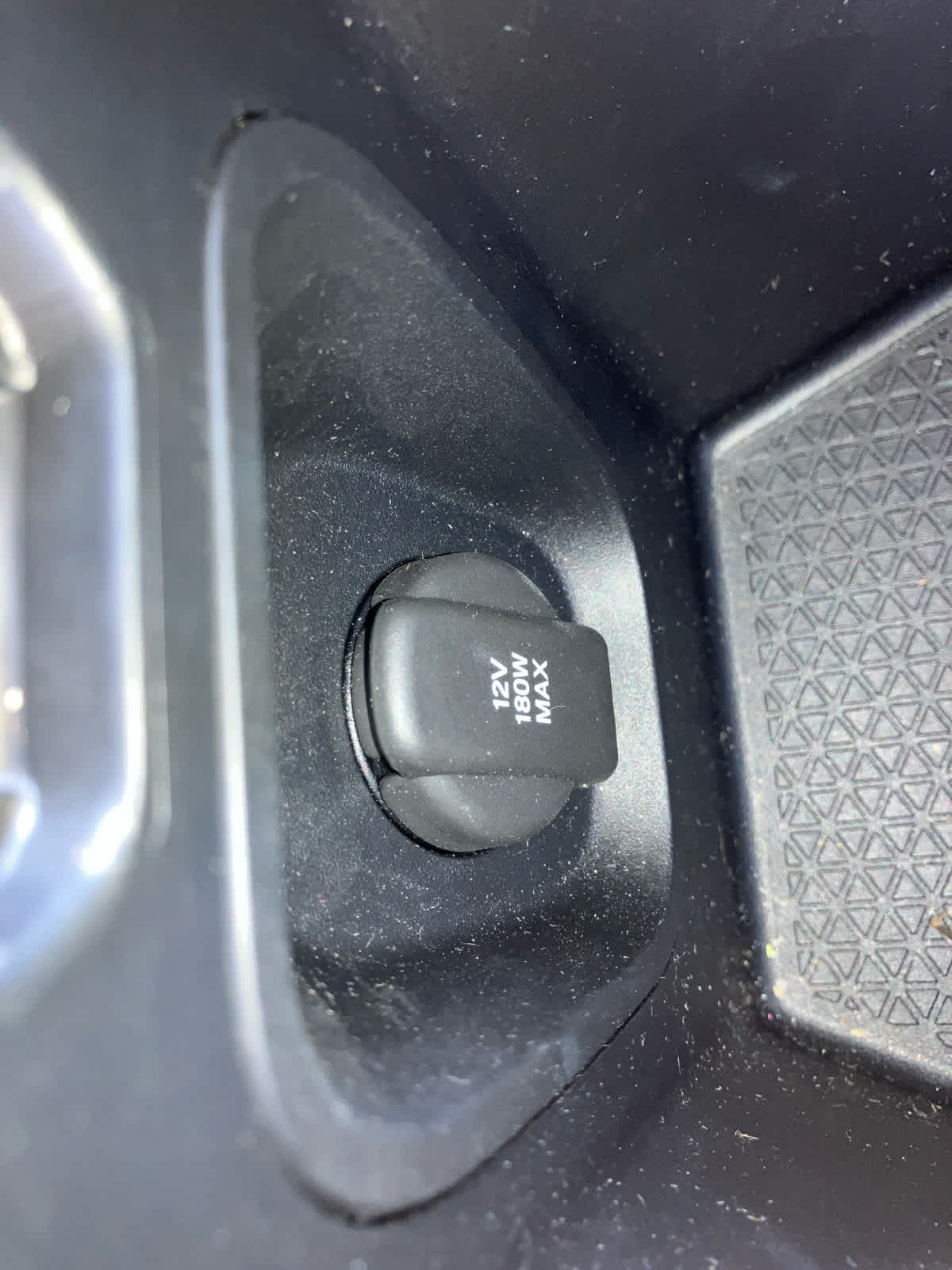 Vehicle image 32 of 35