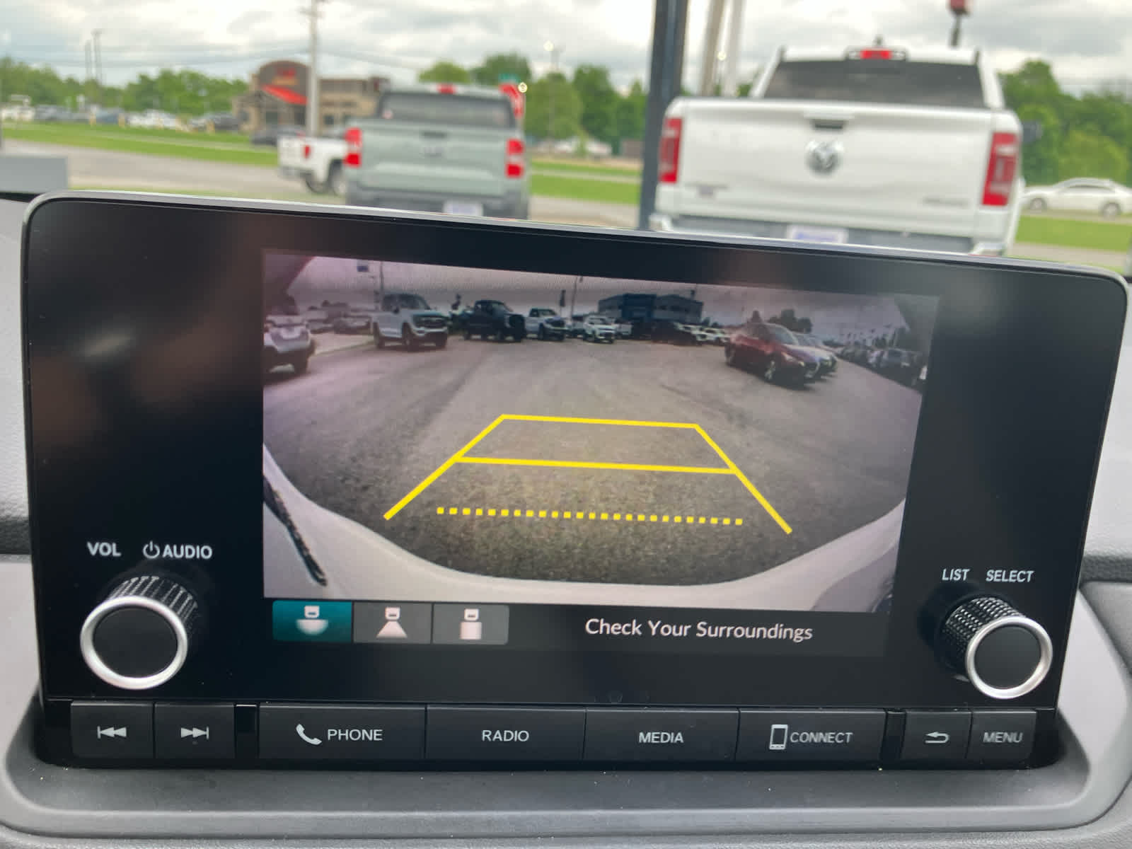 Vehicle image 21 of 35