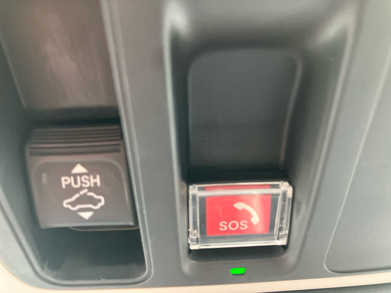 Vehicle image 20 of 35