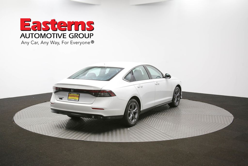Vehicle image 25 of 97