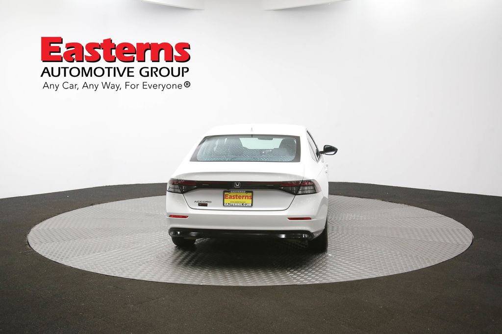 Vehicle image 29 of 97