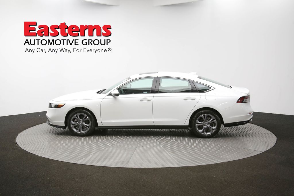 Vehicle image 35 of 97
