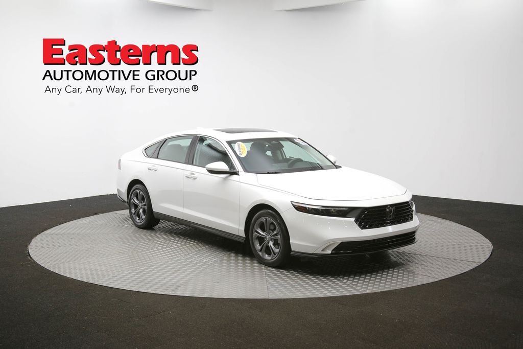 Vehicle image 10 of 97