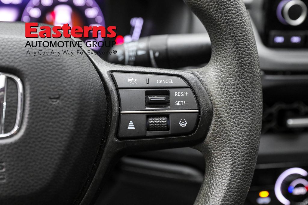 Vehicle image 46 of 97