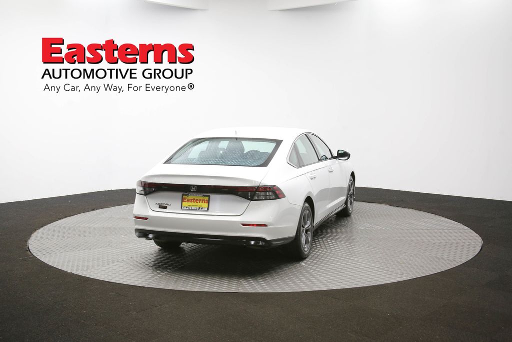 Vehicle image 20 of 97