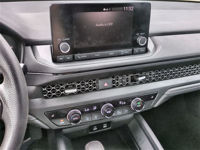 Vehicle image 29 of 36