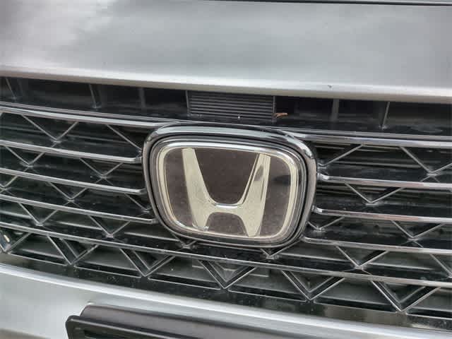 Vehicle image 12 of 36