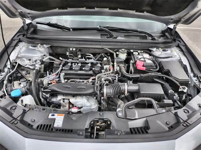 Vehicle image 15 of 36