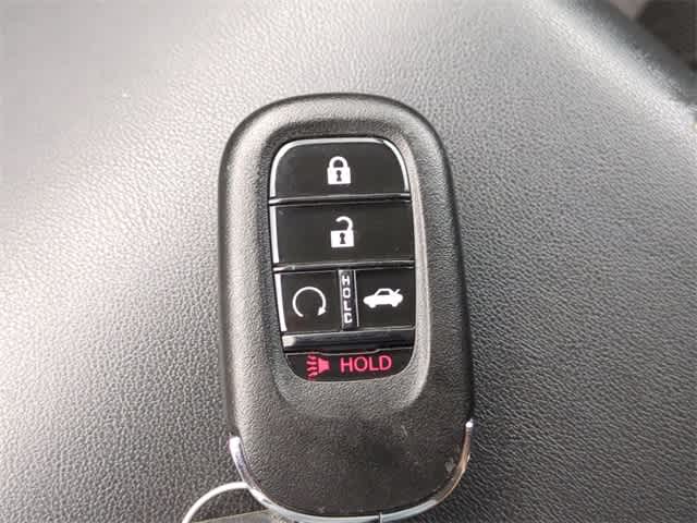 Vehicle image 35 of 36