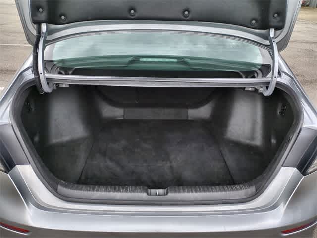 Vehicle image 34 of 36