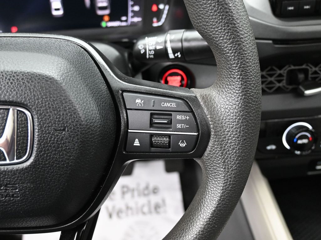 2023 Honda Accord EX Image 32 of 51