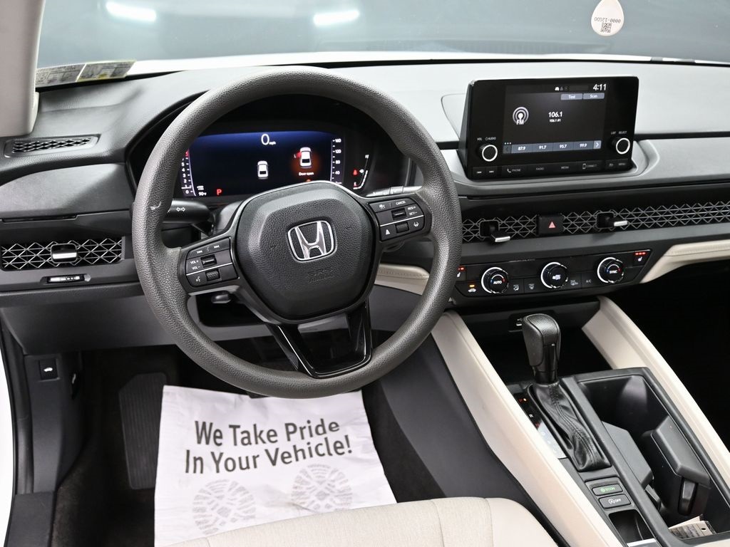 2023 Honda Accord EX Image 29 of 51