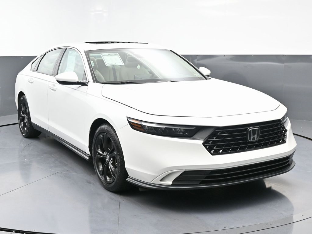 2023 Honda Accord EX Image 9 of 51