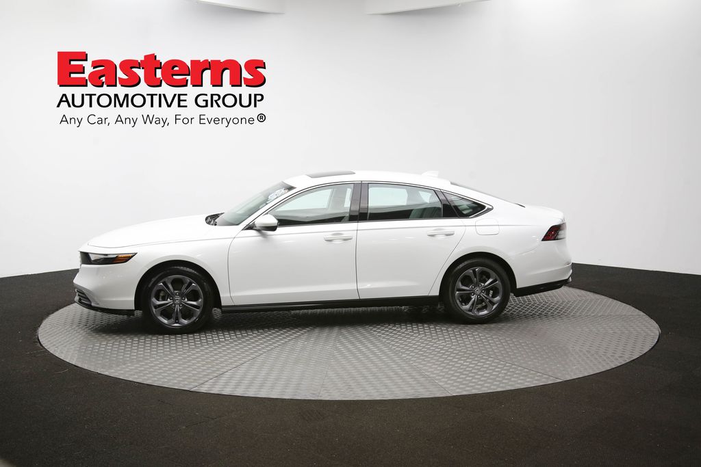 Vehicle image 36 of 98