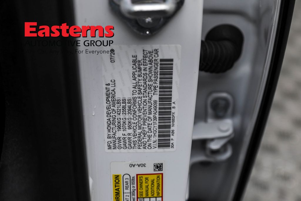 Vehicle image 61 of 98