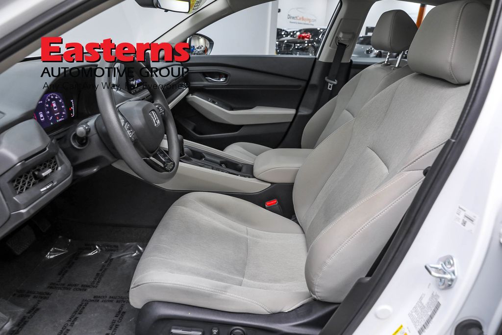 Vehicle image 44 of 98