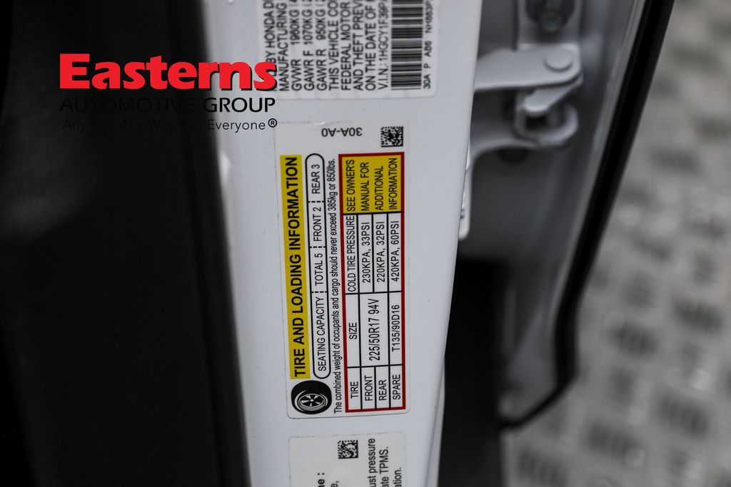 Vehicle image 62 of 98