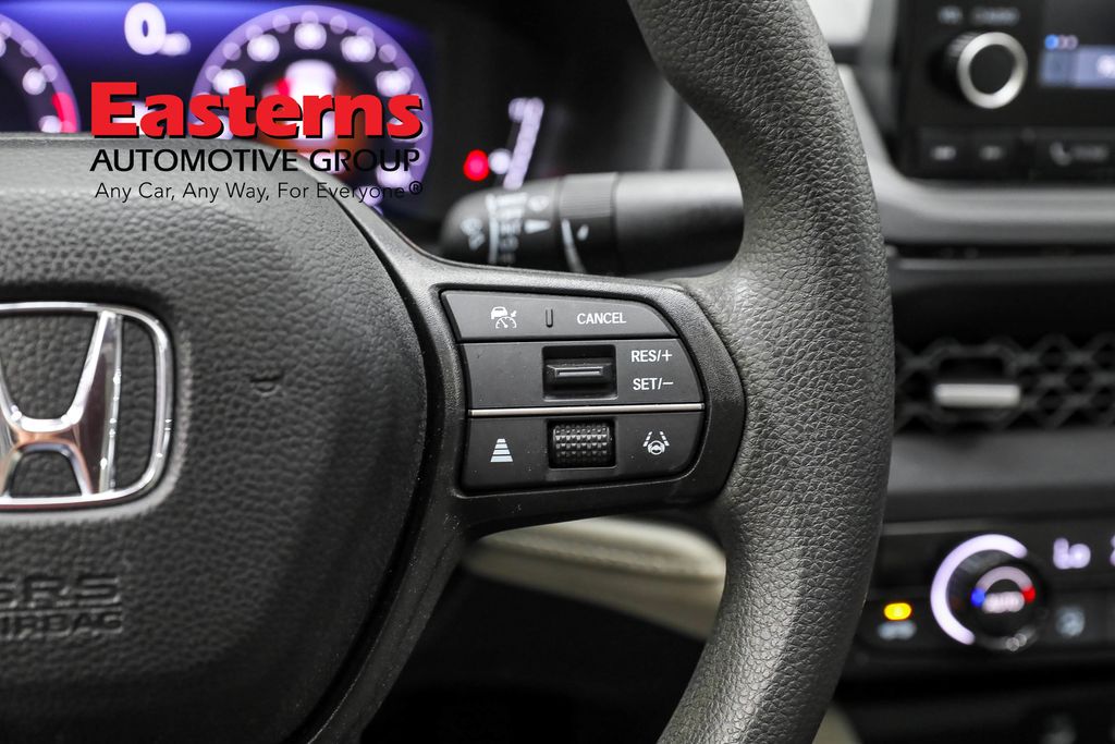 Vehicle image 46 of 98