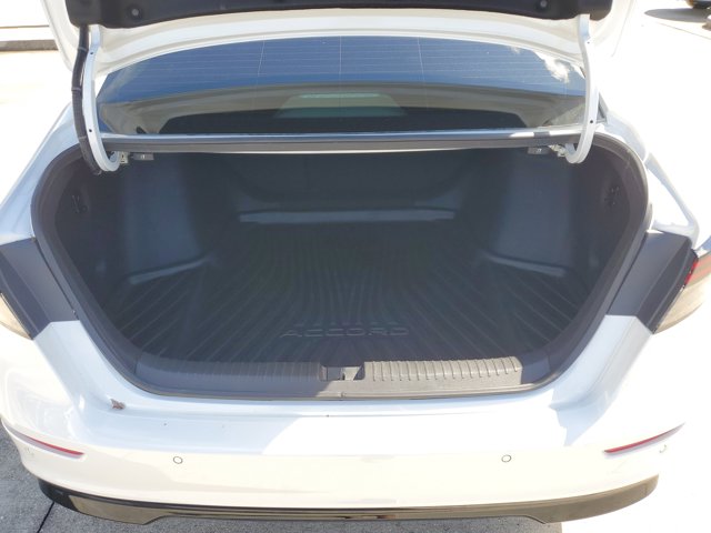 2023 Honda Accord Hybrid EX-L Image 6 of 30