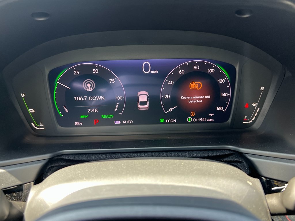 Vehicle image 19 of 28