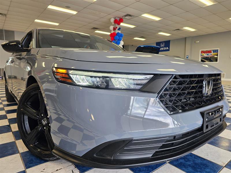 Vehicle image 26 of 27