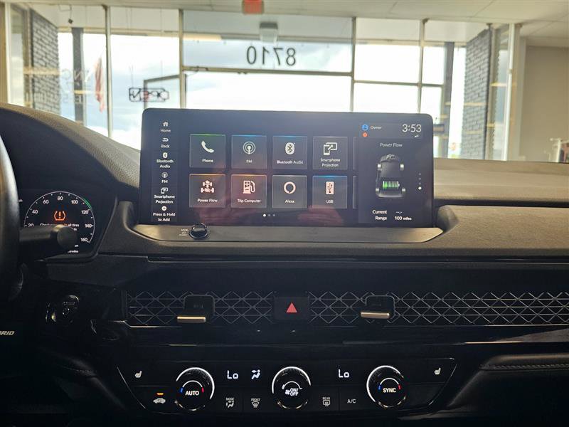 Vehicle image 17 of 27