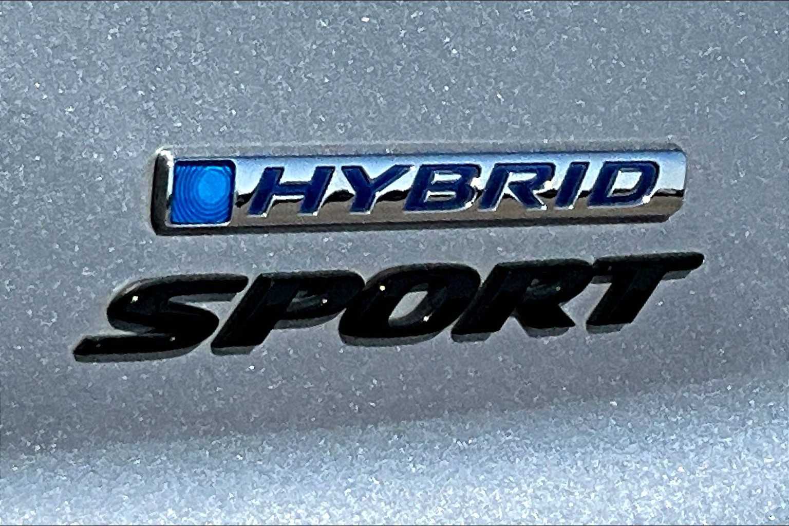 Vehicle image 33 of 34