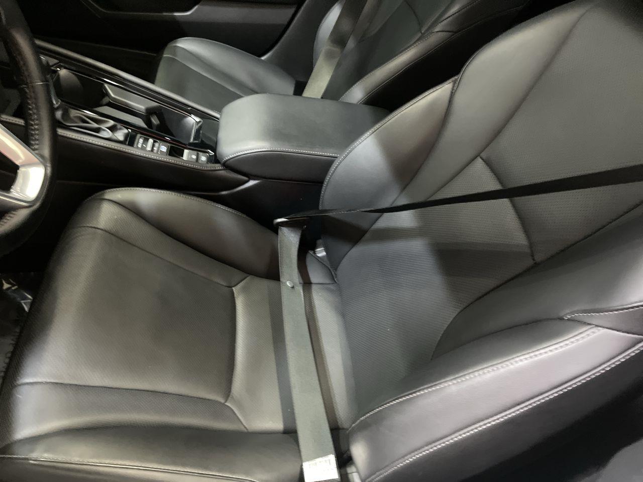 Vehicle image 13 of 26