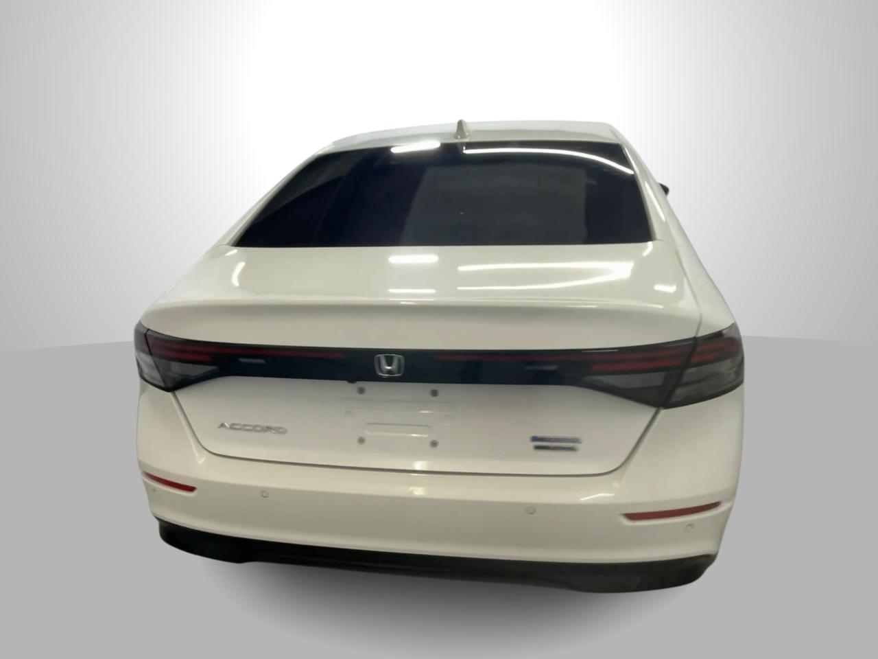 Vehicle image 25 of 26