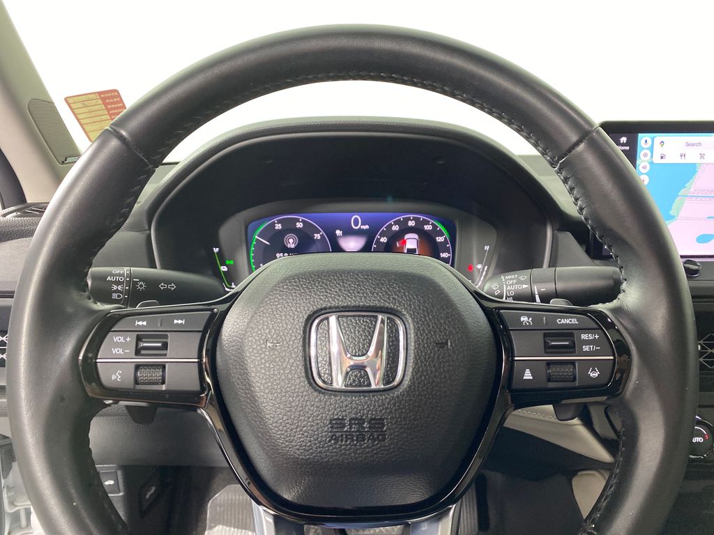 Vehicle image 12 of 36