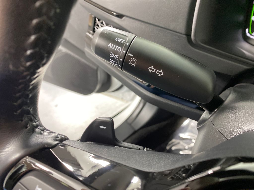 Vehicle image 16 of 36