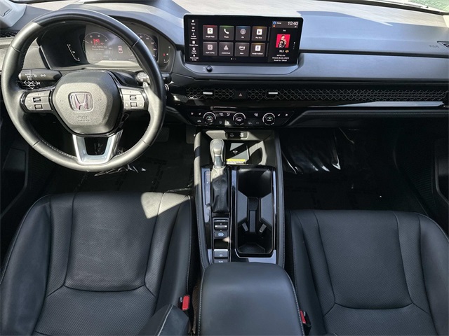 2023 Honda Accord Hybrid Touring Image 13 of 32