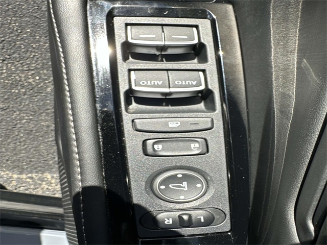 2023 Honda Accord Hybrid Touring Image 31 of 32