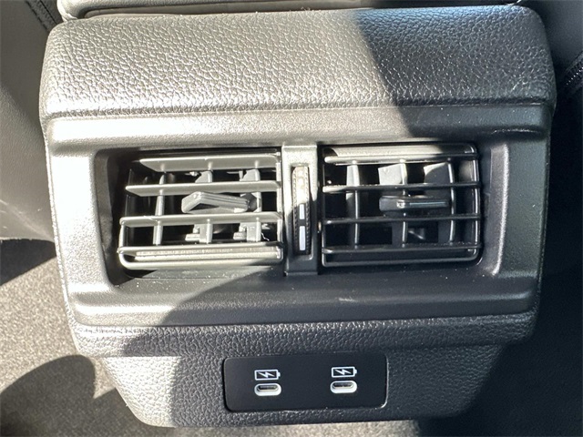 2023 Honda Accord Hybrid Touring Image 23 of 32