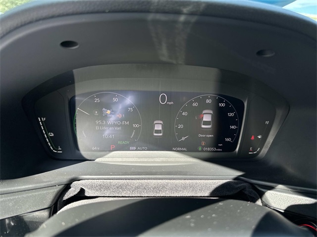 2023 Honda Accord Hybrid Touring Image 15 of 32