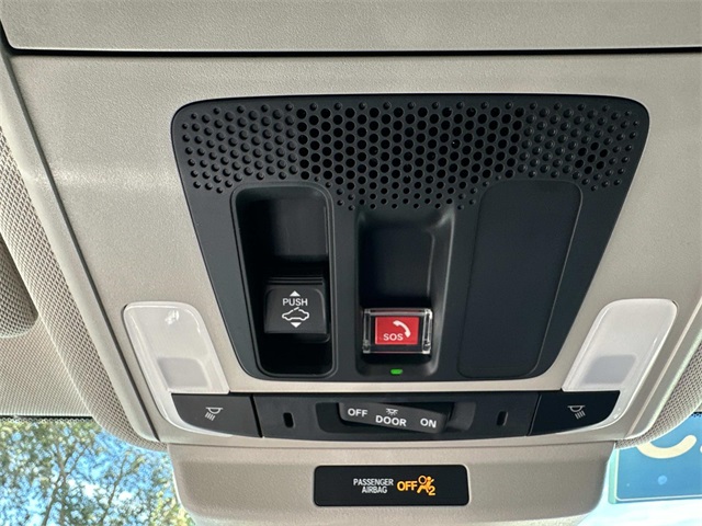 2023 Honda Accord Hybrid Touring Image 32 of 32