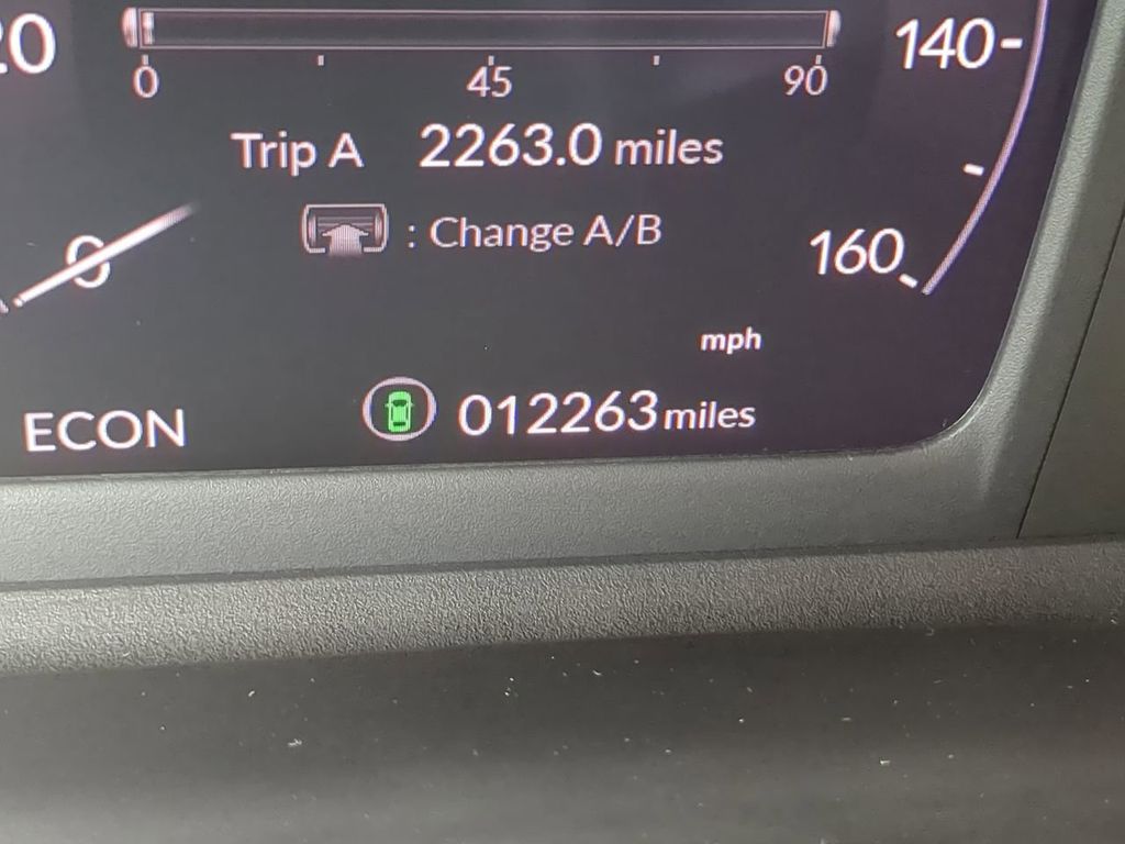 2023 Honda Accord Hybrid Touring Image 17 of 31