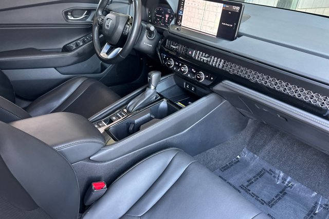 Vehicle image 15 of 37