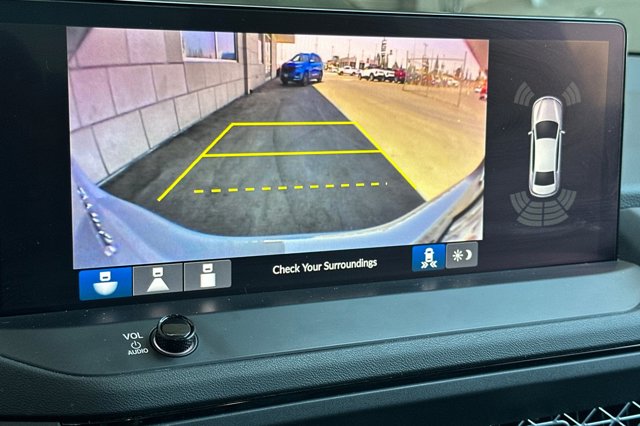 Vehicle image 19 of 37