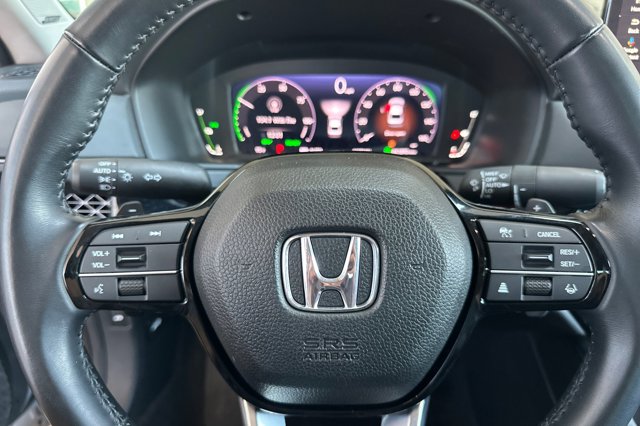 Vehicle image 23 of 37