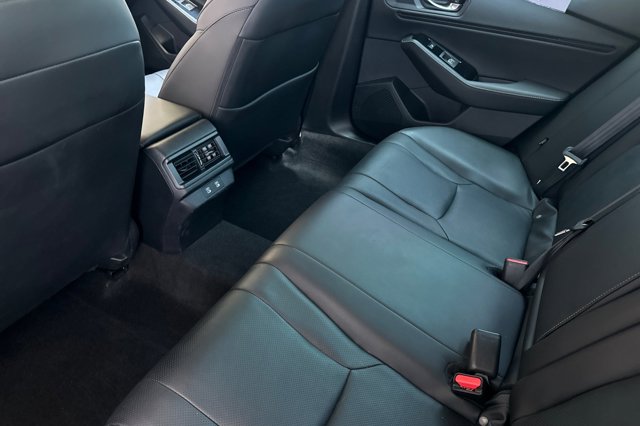 Vehicle image 12 of 37