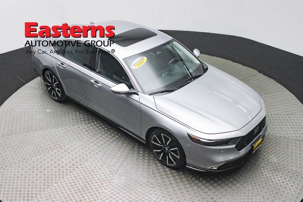Vehicle image 11 of 63