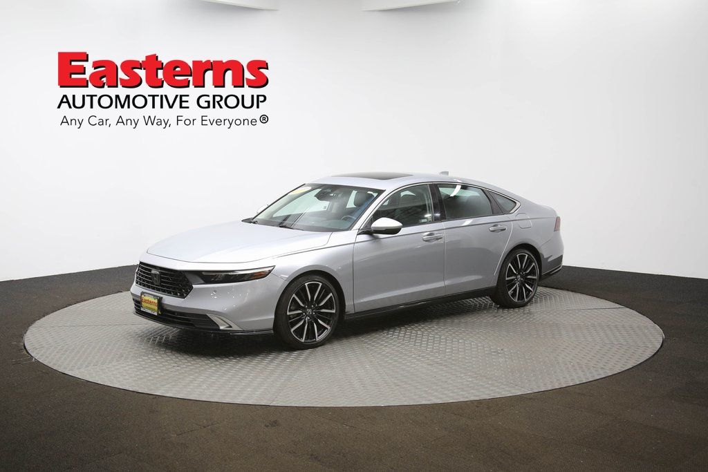 Vehicle image 29 of 63