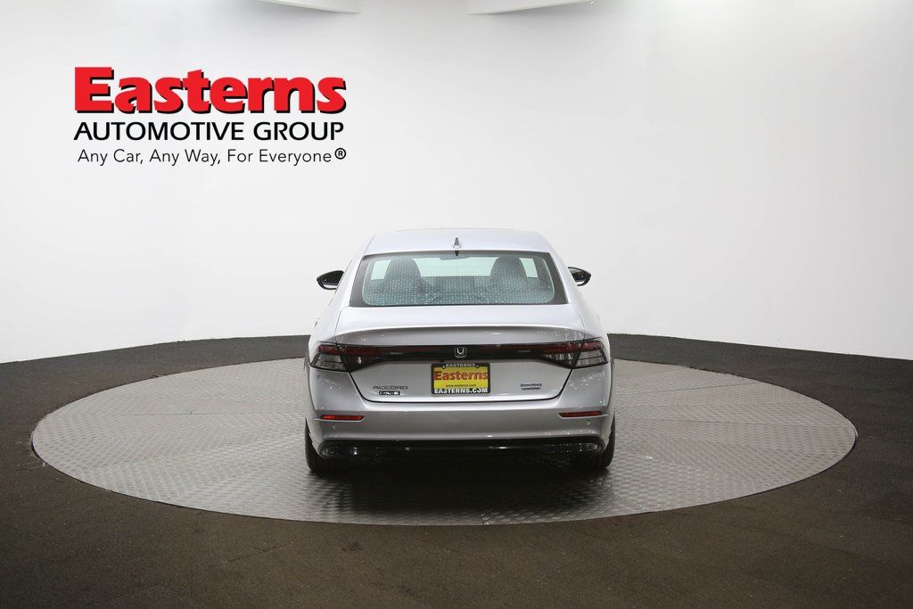 Vehicle image 14 of 63