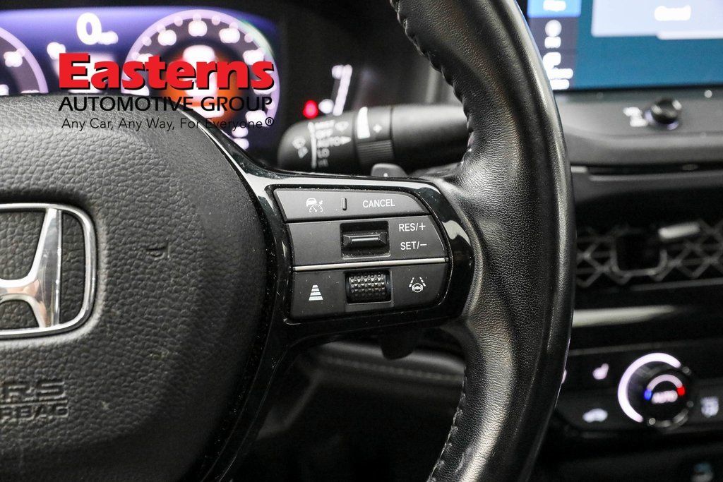 Vehicle image 45 of 63