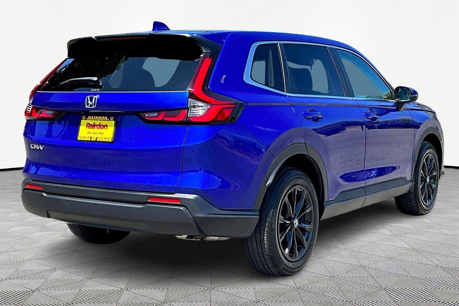 Vehicle image 4 of 26