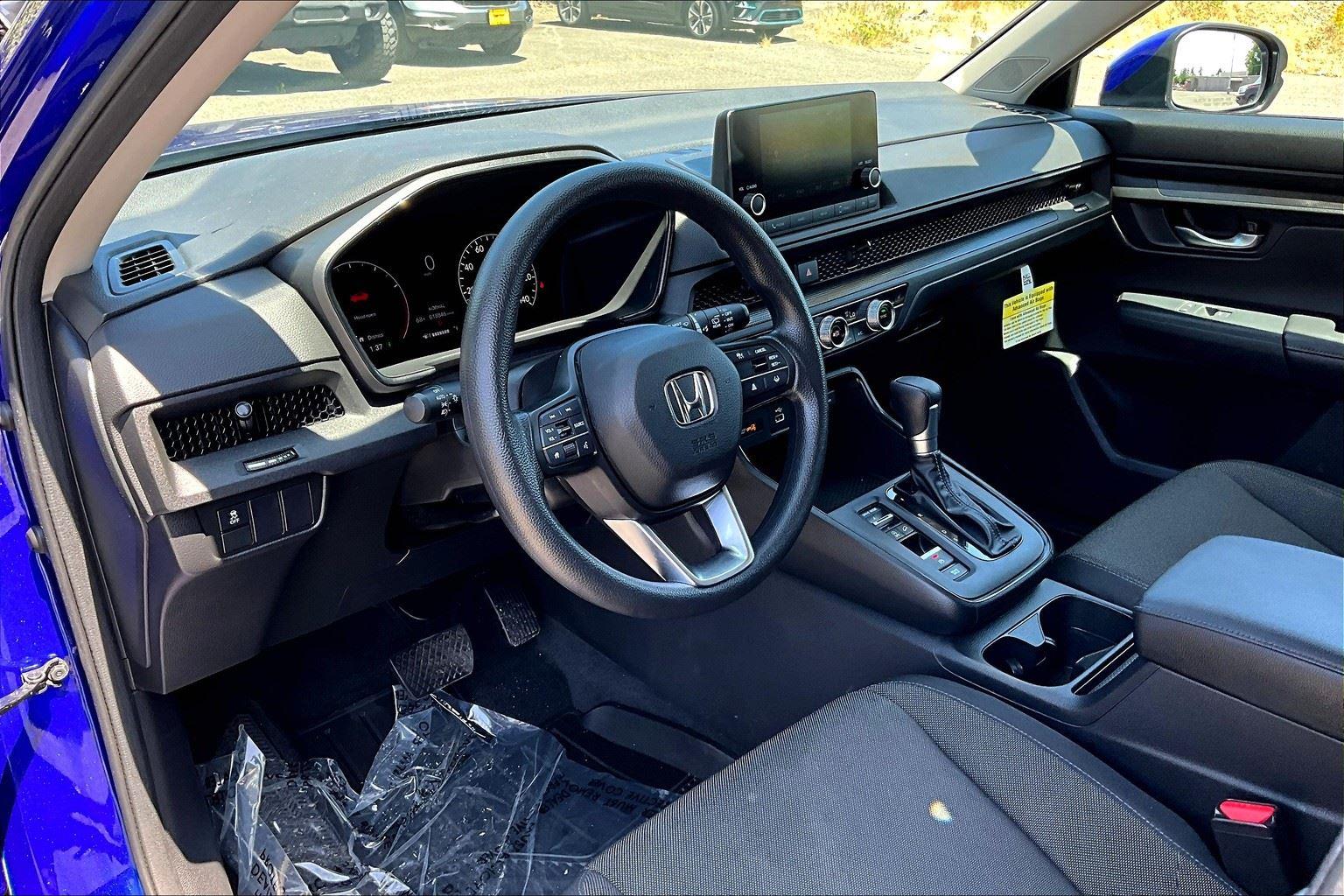 Vehicle image 15 of 26