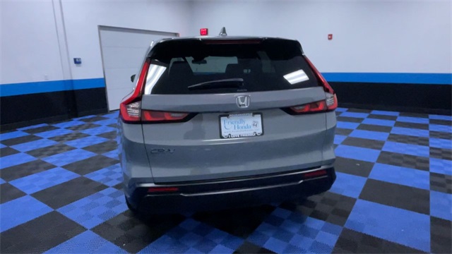 Vehicle image 13 of 26