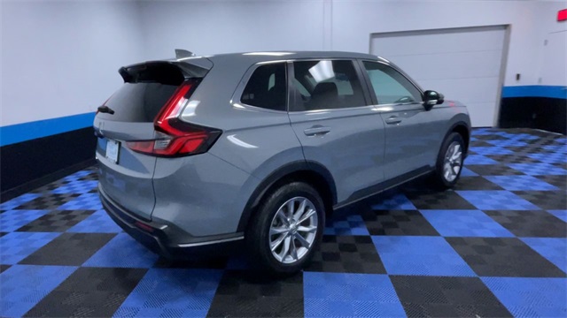 Vehicle image 6 of 26