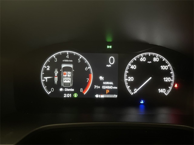 Vehicle image 17 of 26